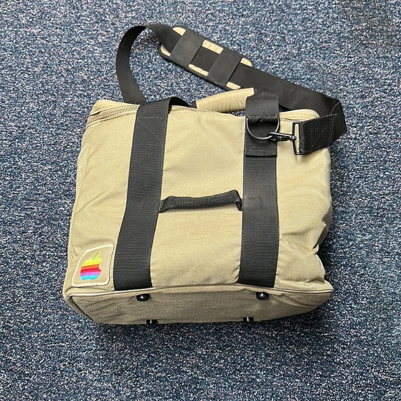Vintage 1984 Original Rainbow Apple Macintosh Computer Carrying Bag RARE - Picture 2 of 11